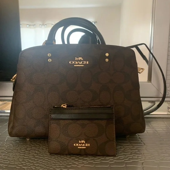 Coach Purse - Picture 1 of 1